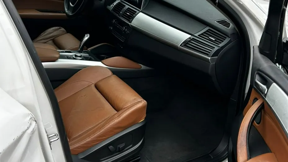 BMW X6 -