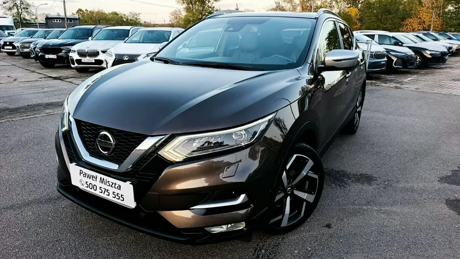 NISSAN Qashqai -