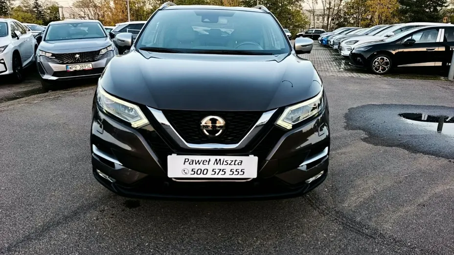 NISSAN Qashqai -