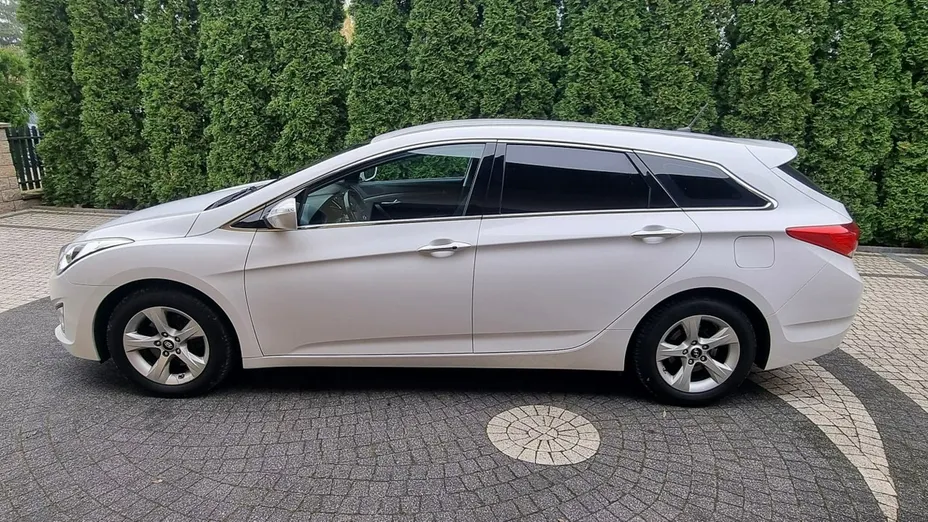 HYUNDAI i40 -