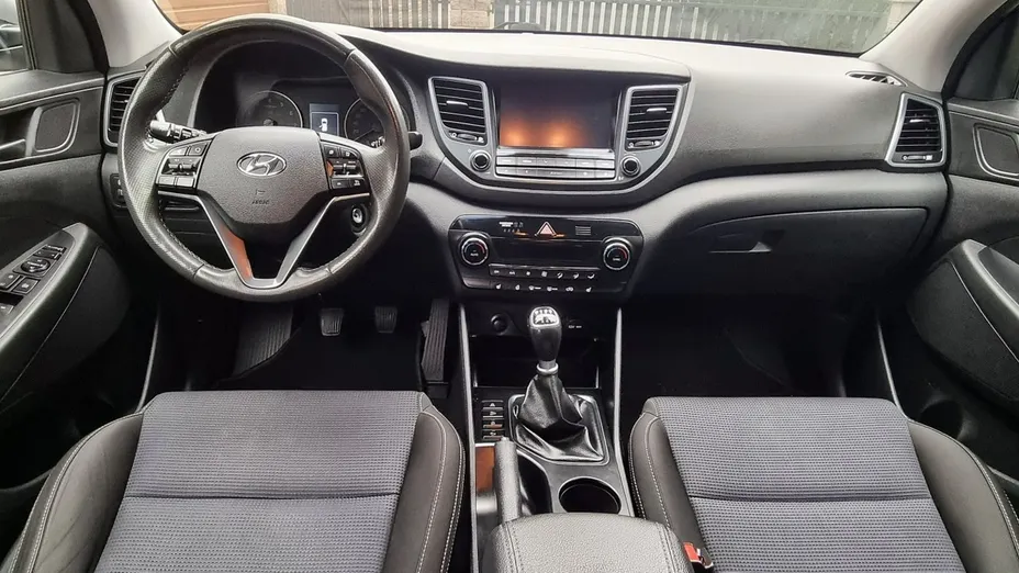 HYUNDAI Tucson -