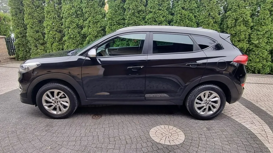 HYUNDAI Tucson -