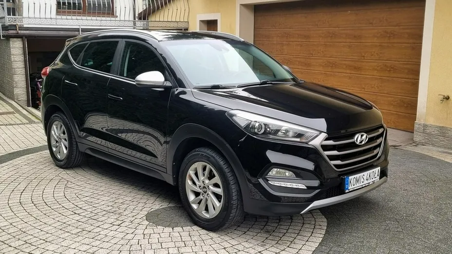 HYUNDAI Tucson -