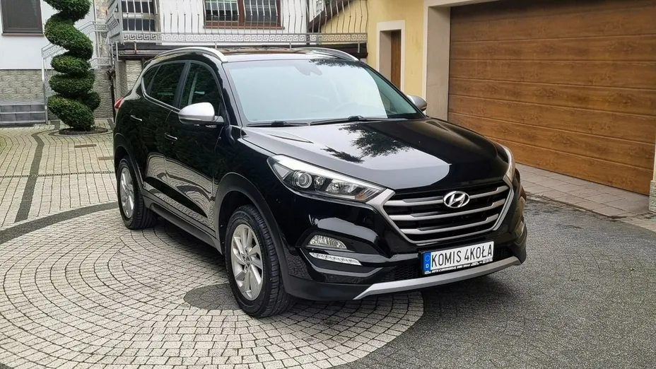 HYUNDAI Tucson -