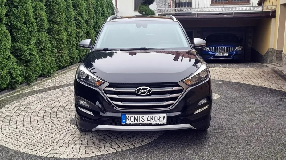 HYUNDAI Tucson -