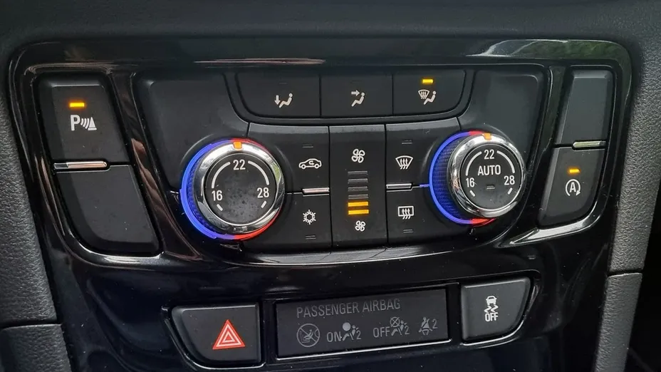 OPEL Mokka -