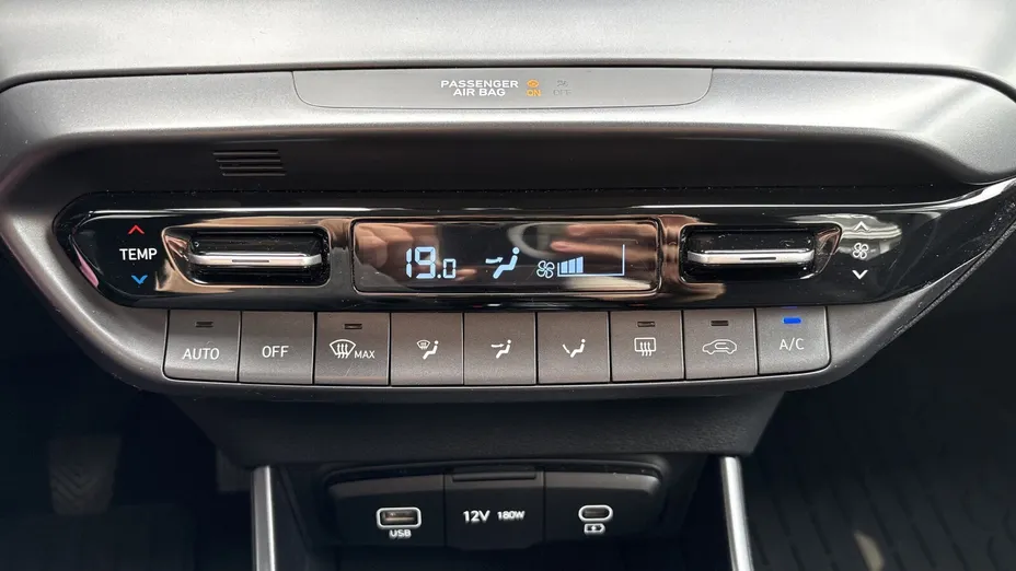 HYUNDAI i20 i20 1.2 Modern