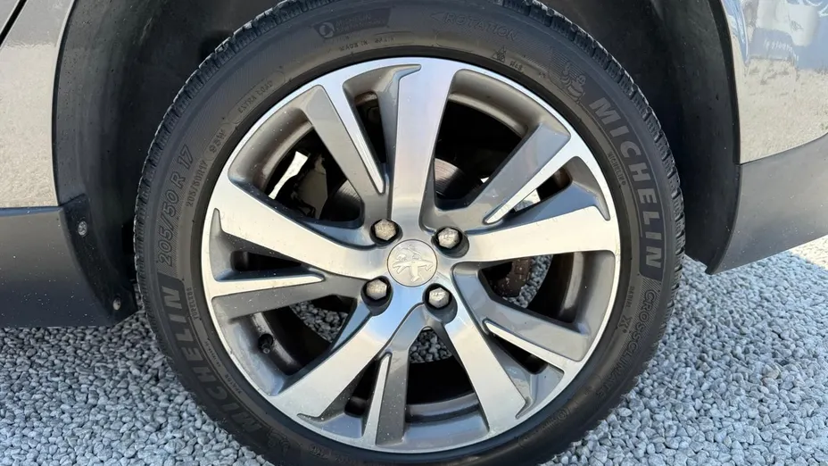 PEUGEOT 2008 -