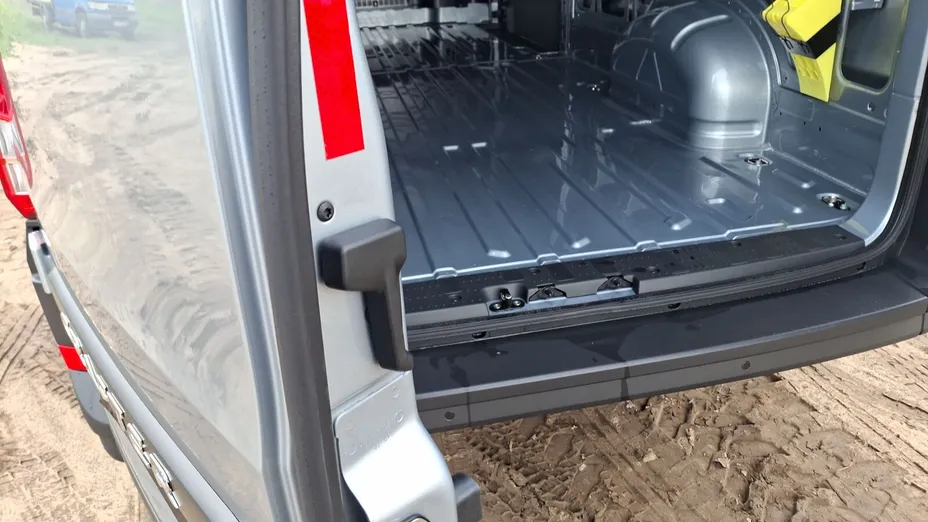 VOLKSWAGEN Crafter Crafter 35 BiTDI (14,4m3) Nowy