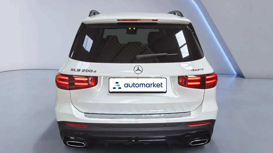 MERCEDES-BENZ GLB GLB 200 d 4-Matic AMG Line 8G-DCT