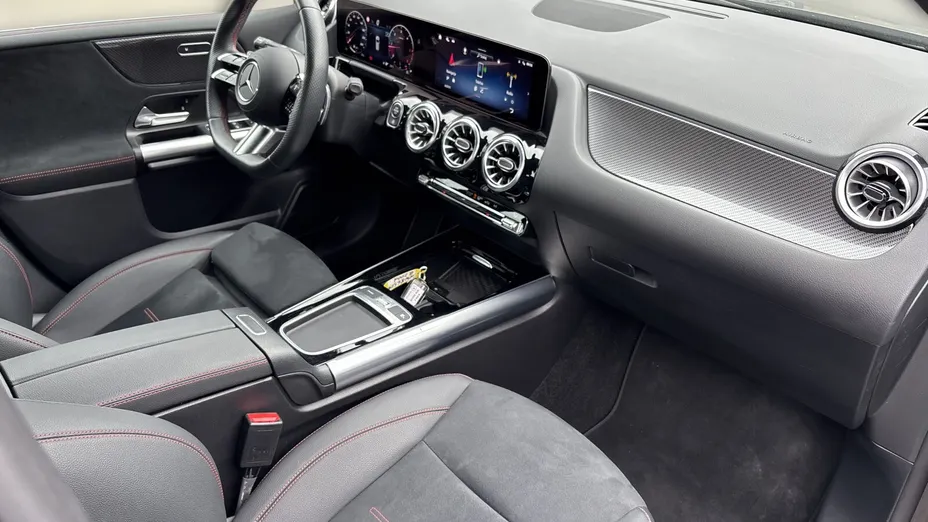 MERCEDES-BENZ B Klasa B 200 d AMG Line 8G-DCT