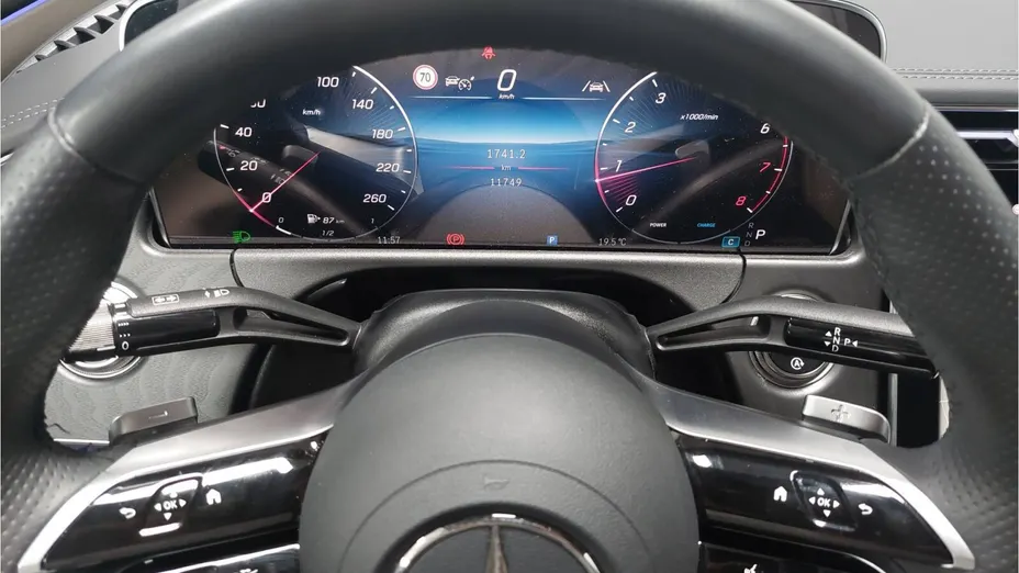 MERCEDES-BENZ E Klasa E 200 mHEV AMG 9G-Tronic