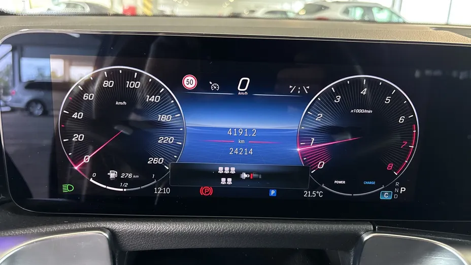 MERCEDES-BENZ GLB GLB 200 mHEV AMG Line 7G-DCT