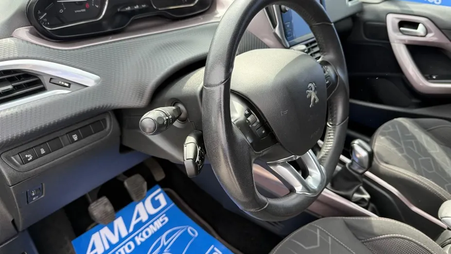PEUGEOT 2008 2008 1.2 Pure Tech Access