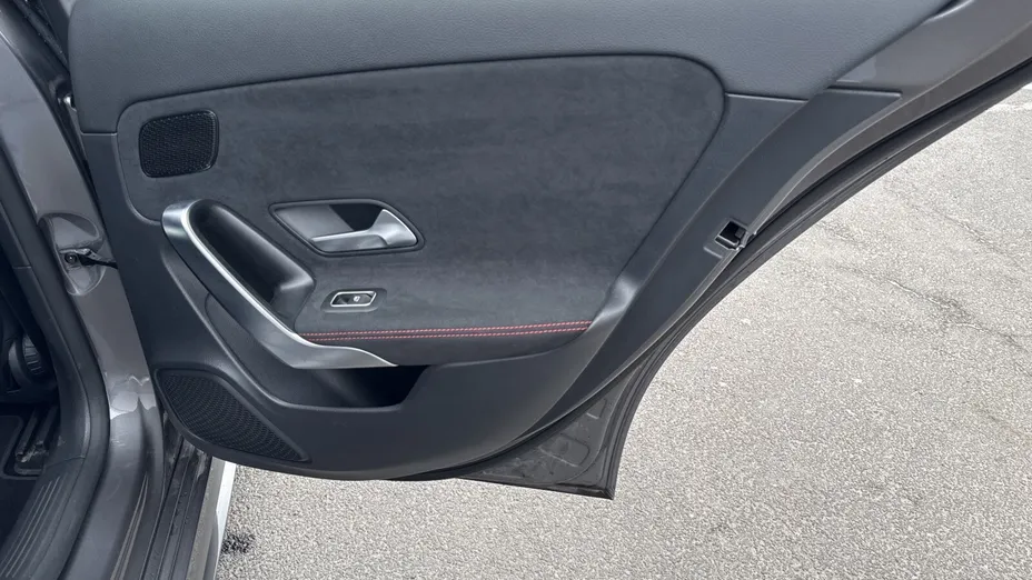 MERCEDES-BENZ A Klasa A 200 AMG Line 7G-DCT