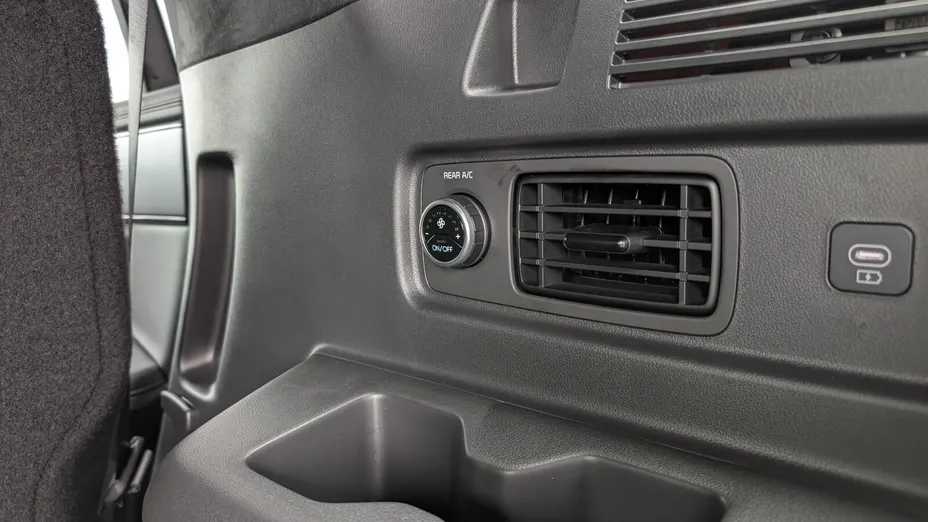 HYUNDAI Santa Fe Santa Fe 1.6 T-GDI HEV Calligraphy 4WD aut 6os. Nowy