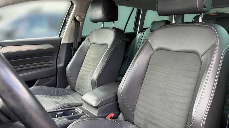 VOLKSWAGEN Passat -