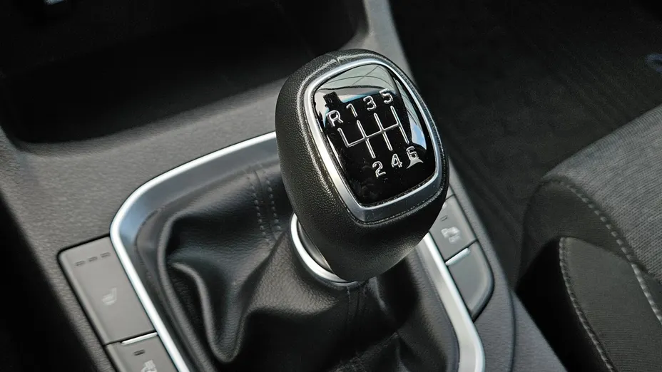 HYUNDAI i30 i30 1.5 T-GDI 48V Smart