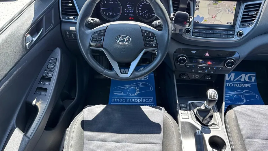 HYUNDAI Tucson -