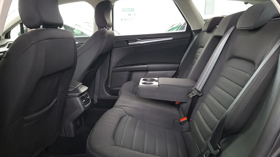 FORD Mondeo Mondeo 2.0 Hybrid Trend