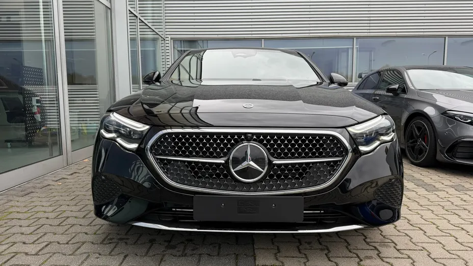 MERCEDES-BENZ E Klasa E 200 mHEV Avantgarde 9G-Tronic