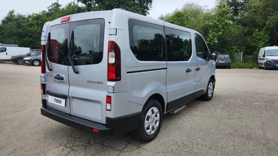 RENAULT Trafic -