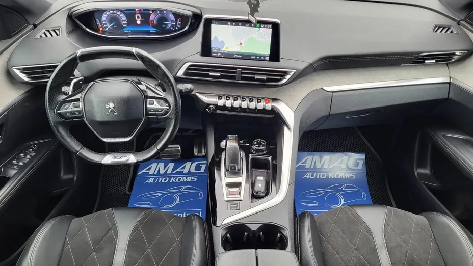 PEUGEOT 3008 -