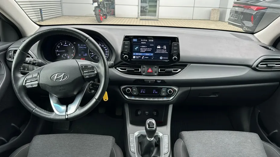 HYUNDAI i30 i30 1.5 T-GDI 48V Smart