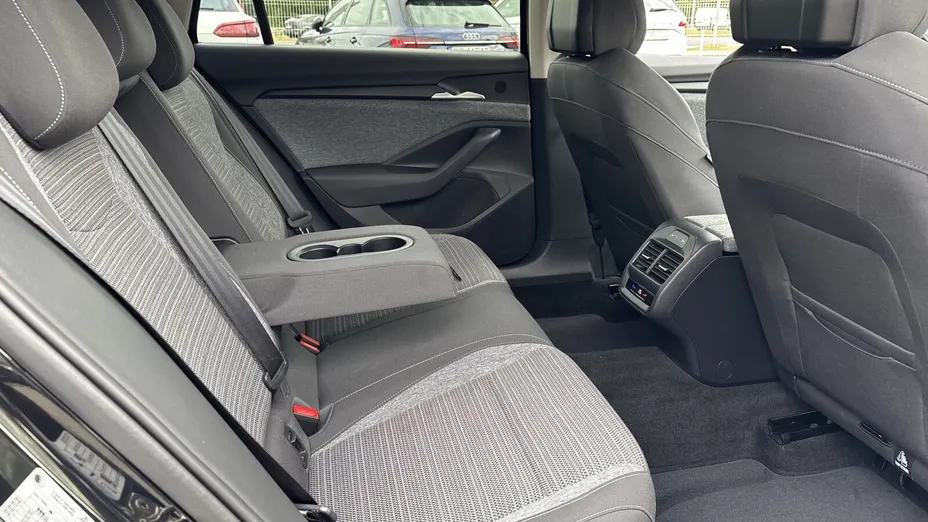 SKODA Superb Superb 2.0 TDI SCR Selection DSG