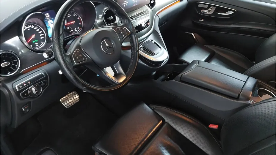 MERCEDES-BENZ V Klasa V 300 d 4-Matic Exclusive 9G-Tronic (długi)