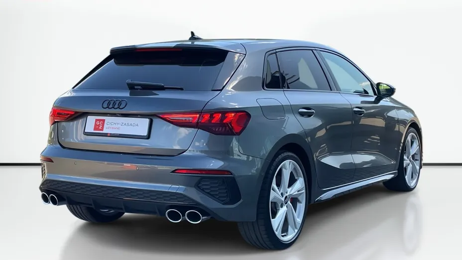 AUDI S3 Sportback -