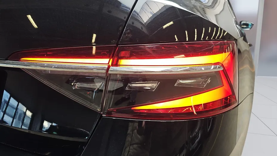 SKODA Superb Superb 2.0 TDI SCR Style DSG