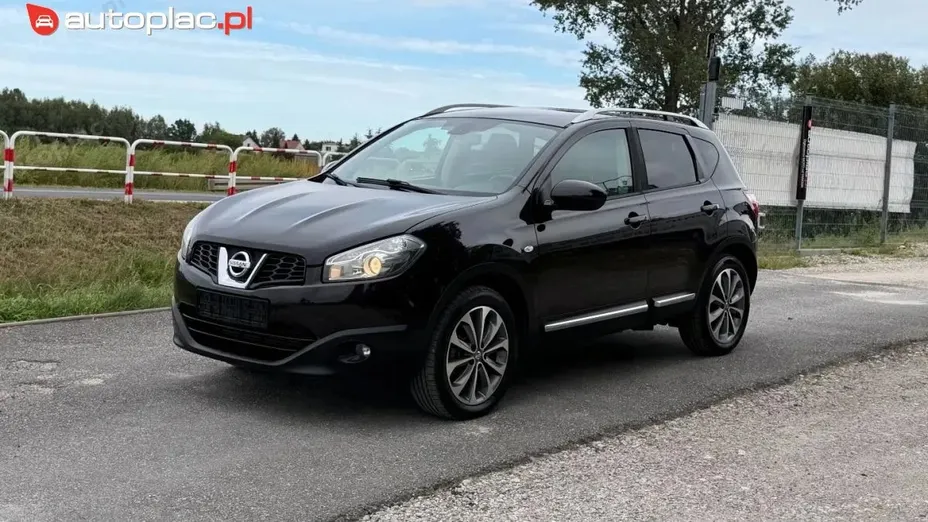 NISSAN Qashqai -