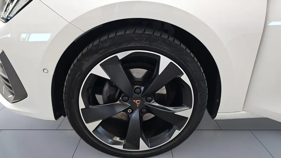 CUPRA Leon Leon 1.5 eTSI DSG