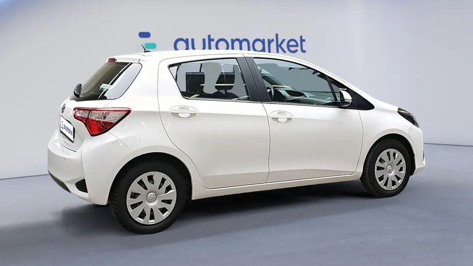 TOYOTA Yaris Yaris 1.5 Active