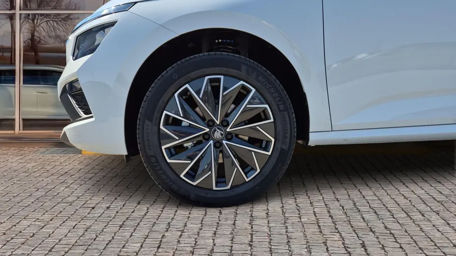 SKODA Kamiq Kamiq 1.5 TSI Drive DSG Nowy