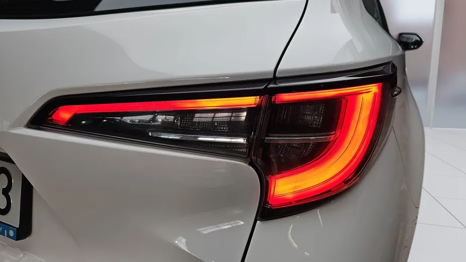 TOYOTA Corolla Corolla 1.8 Hybrid Active