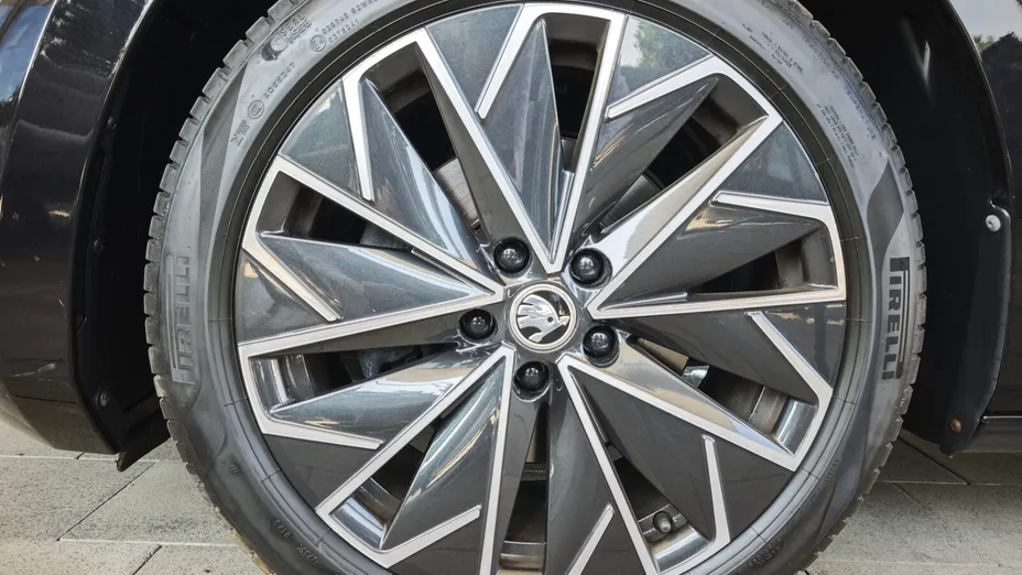 SKODA Superb Superb 2.0 TDI SCR L&K DSG