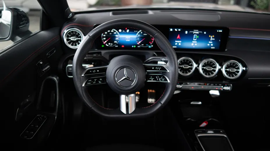 MERCEDES-BENZ CLA CLA 220 mHEV 4-Matic AMG Line 8G-DCT