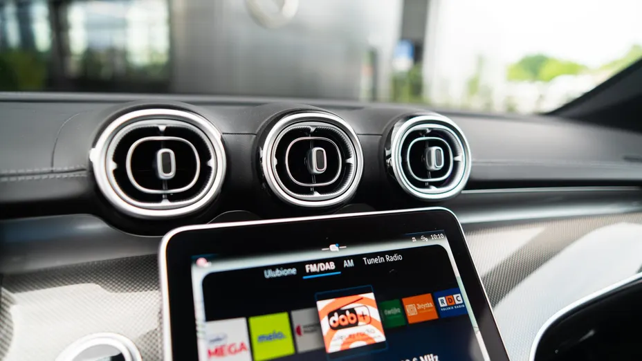 MERCEDES-BENZ C Klasa C 220 d mHEV 4-Matic AMG