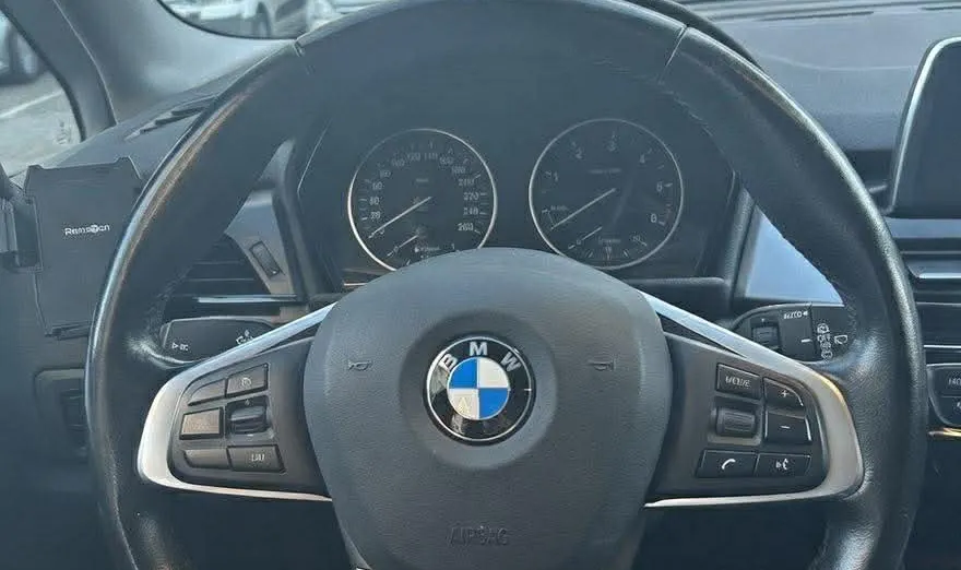 BMW Seria 2 216d