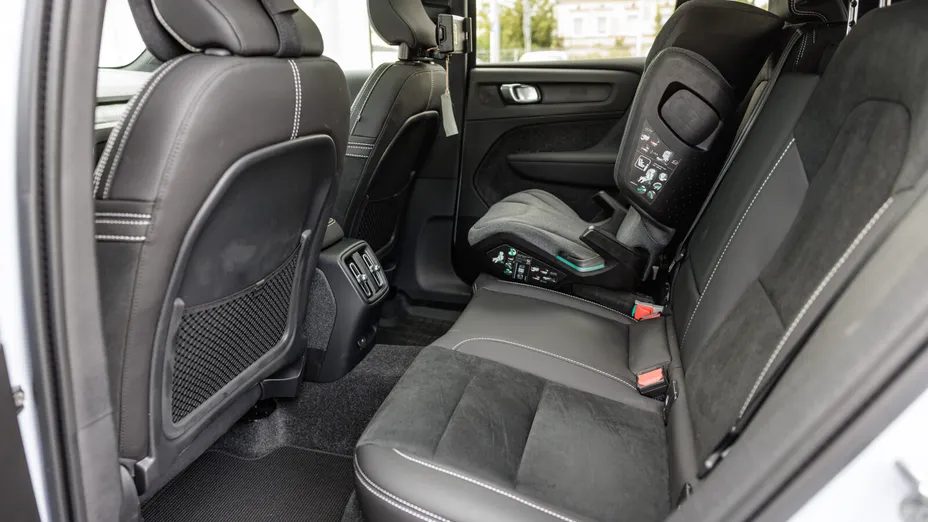 VOLVO C40 C40 Recharge Twin AWD Plus Nowy