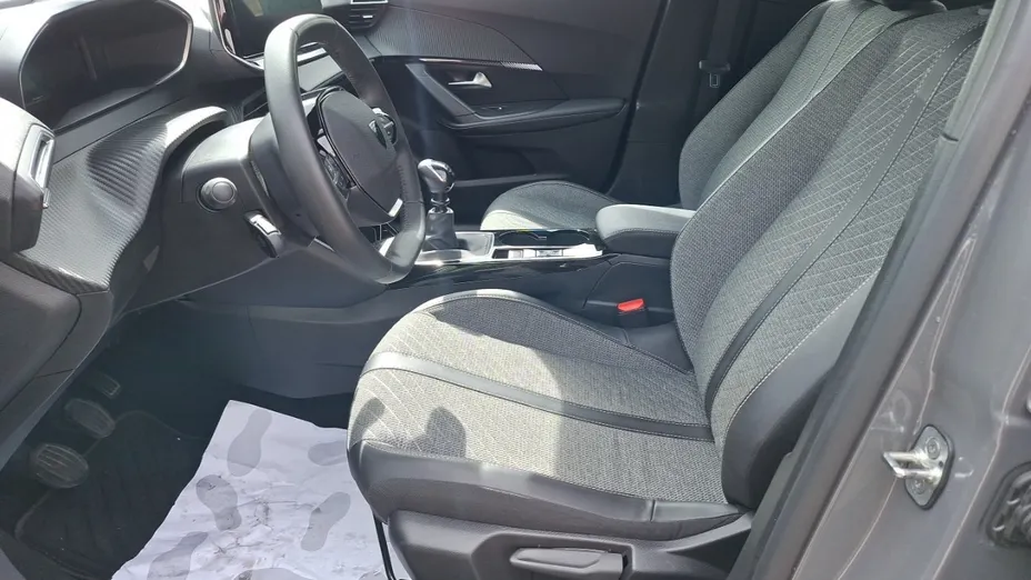 PEUGEOT 2008 -