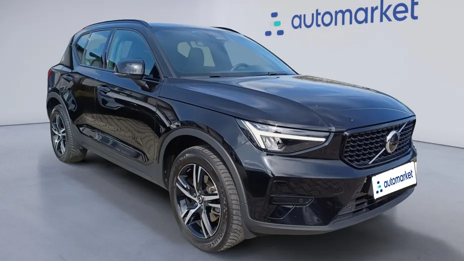 VOLVO XC40 XC40 B3 Plus Dark aut