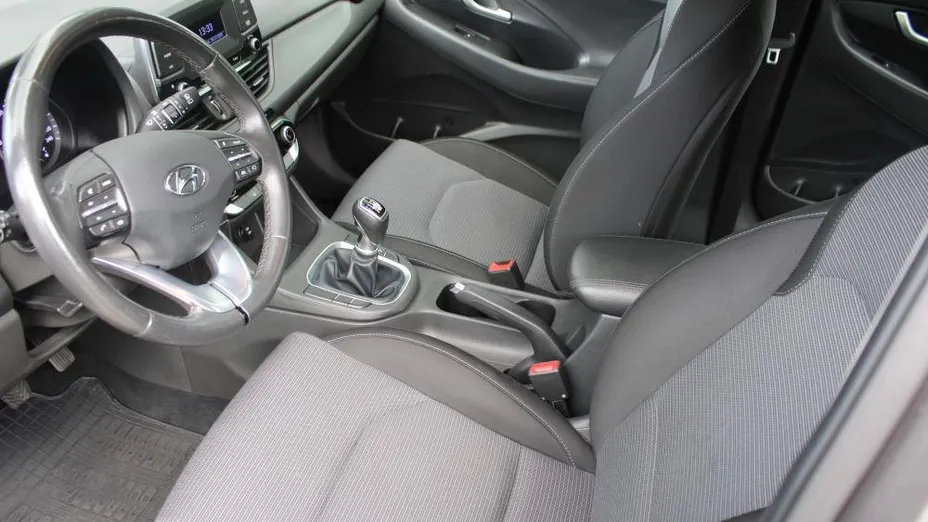 HYUNDAI i30 i30 1.5 DPI Modern