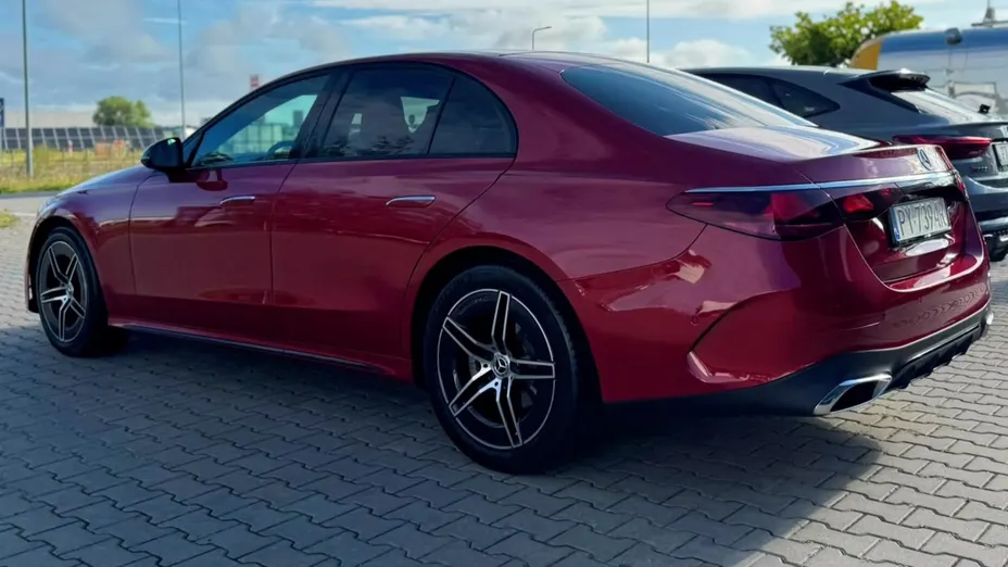 MERCEDES-BENZ E Klasa E 200 mHEV AMG 9G-Tronic