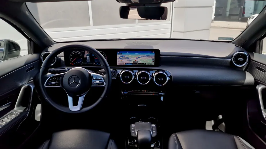 MERCEDES-BENZ A Klasa A 200 d 4-Matic AMG Line 8G-DCT