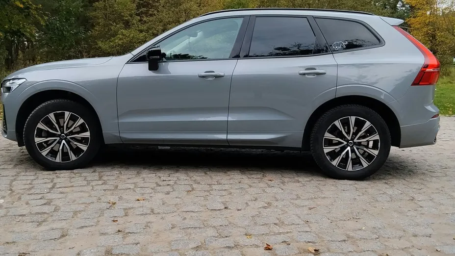 VOLVO XC60 -