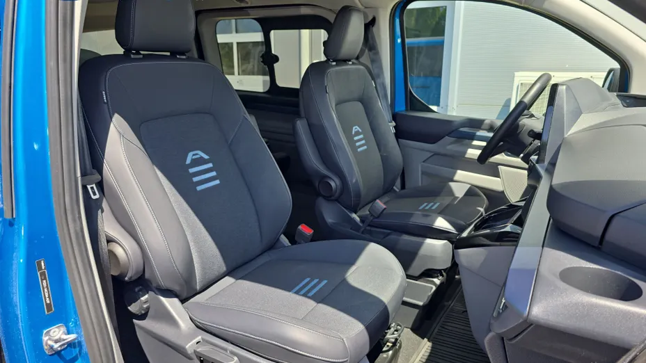 FORD Tourneo Custom Transit Custom Kombi 2.5 PHEV 340 L2H1 Limited CVT M1