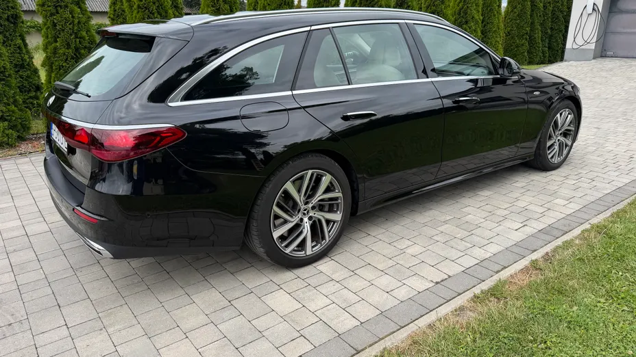 MERCEDES-BENZ E Klasa E 300 e Avantgarde